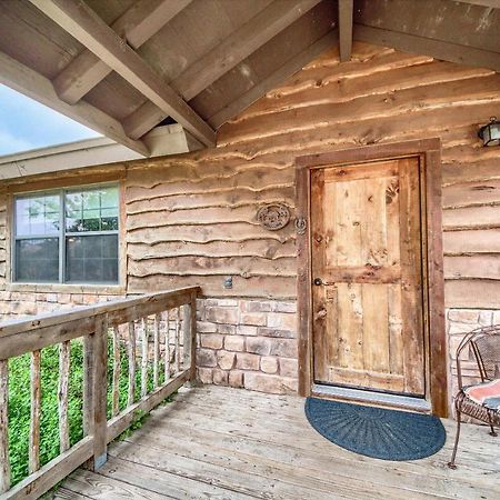 Вілла Cedar Bliss Cabin Фредеріксбург Екстер'єр фото