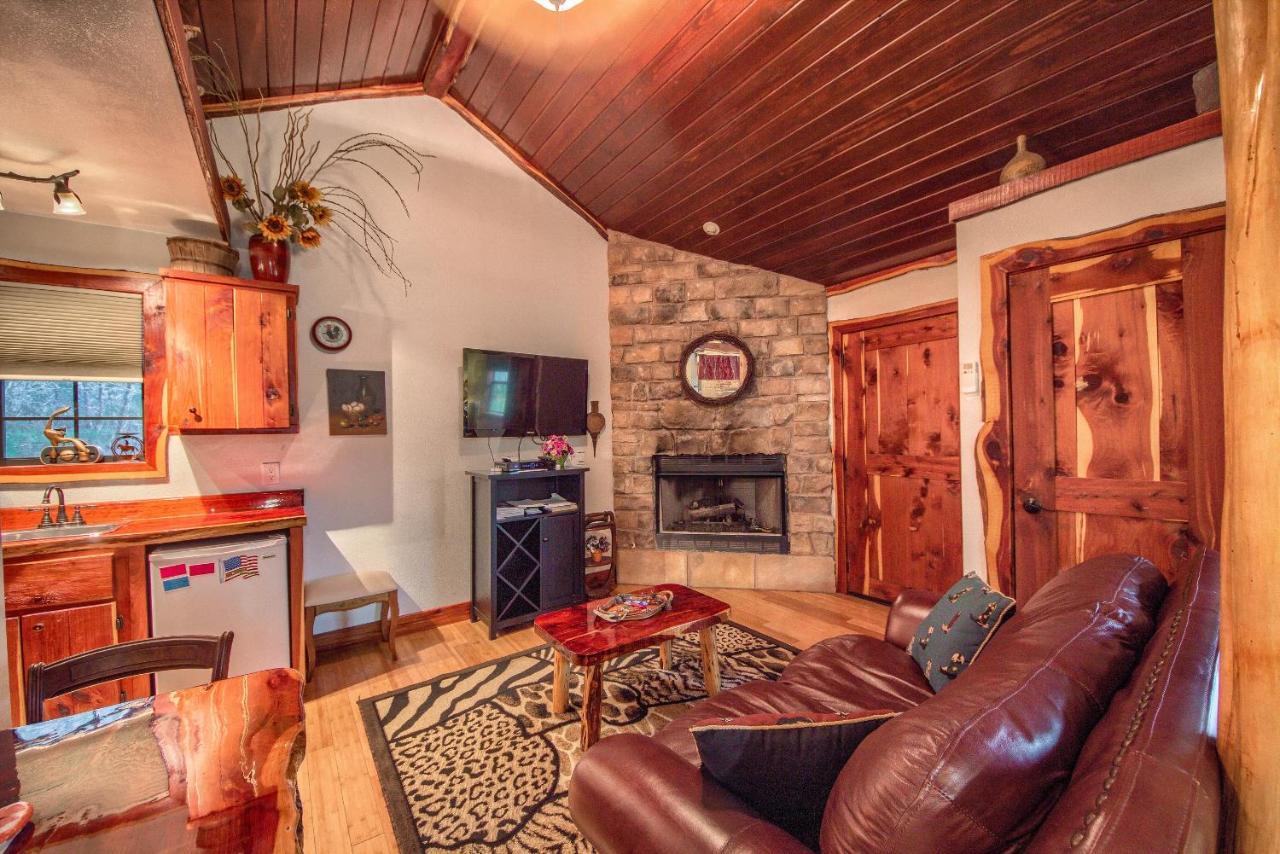 Вілла Cedar Bliss Cabin Фредеріксбург Екстер'єр фото